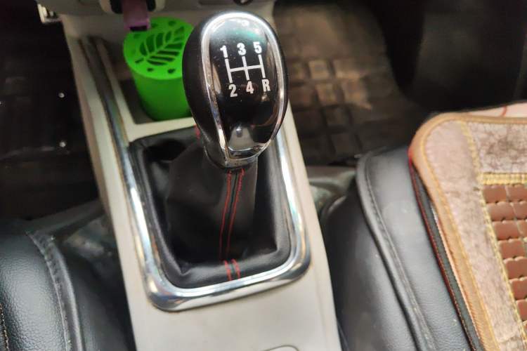 Used Jinbei Hiace X30 2018 1.5L Cargo Van Standard Version DLCG14 Gear Lever