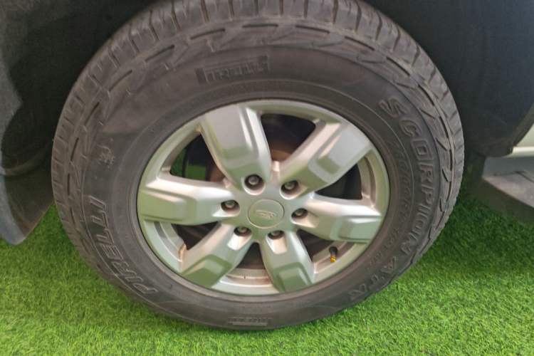 Used Ford Everest 2017 2.0T Gasoline Automatic 4x4 Elite Edition 5 Seats