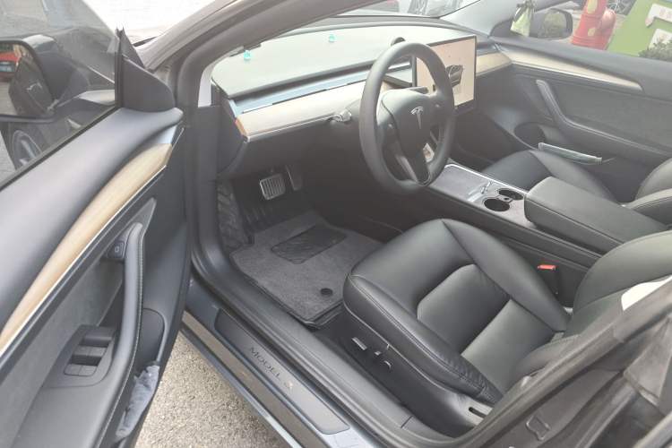 Used Tesla Model 3 2022 Rear-Wheel-Drive Version
