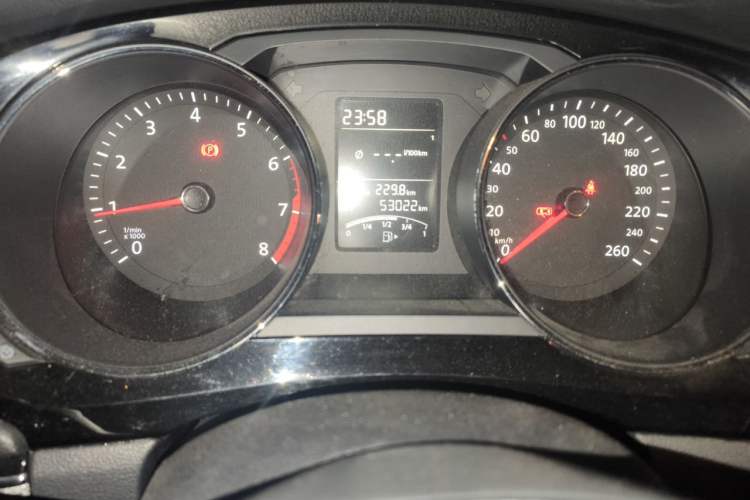 Used Volkswagen Sagitar 2015 1.6L Manual Comfort Model