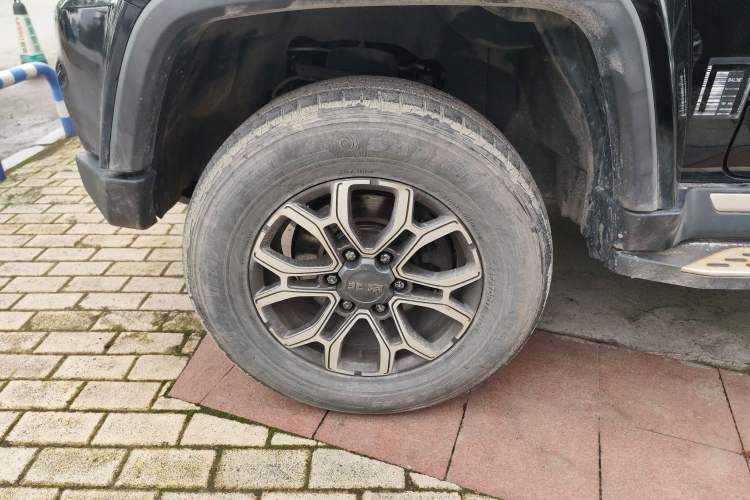 Used BAIC Off-Road BJ40 2020 2.0T Automatic Four-Wheel Drive Urban Hunter Edition Prestige Version Left Front Wheel Hub