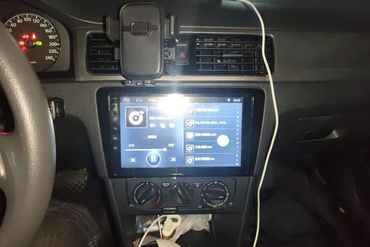 Used Volkswagen Santana 2013 1.6L Automatic Comfort Edition
