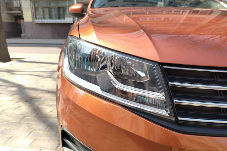 Used Volkswagen Santana 2015 Haval H6 1.6L Automatic Comfort Model Right Front Headlight