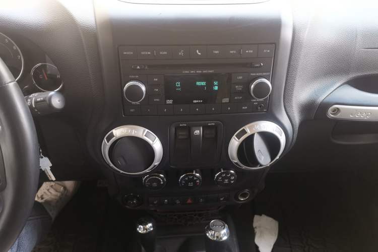 Used Jeep Wrangler 2012 3.6L Rubicon two-door model