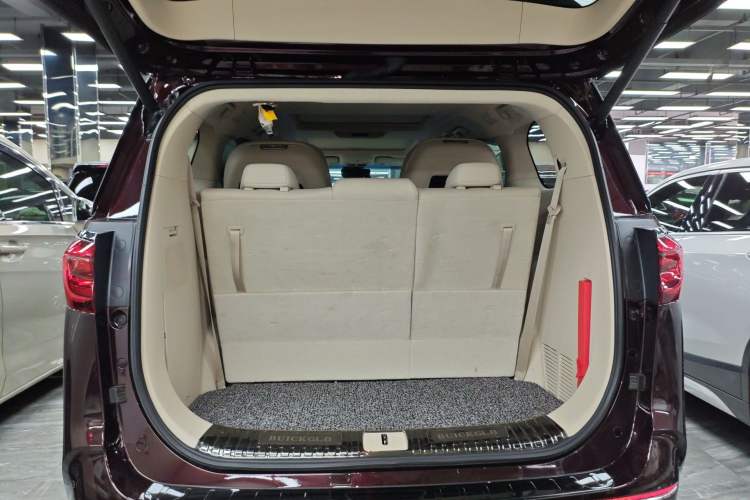 Used Buick GL8 2021 Avenir Aivia 7-Seater Luxury Edition
