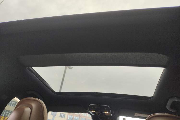 Used Mercedes-Benz E-Class 2025 E 300 L Stylish Sports Model Headliner