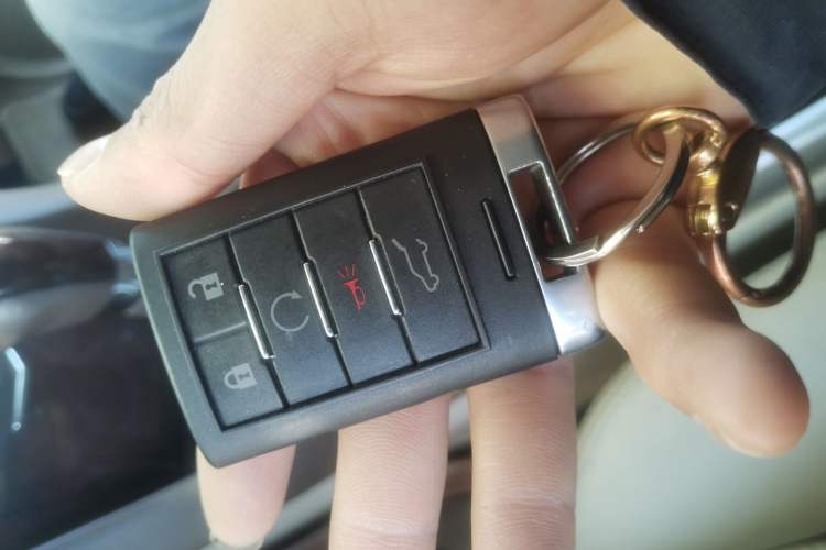 Used Cadillac SRX 2010 3.0L Flagship Edition Vehicle Key