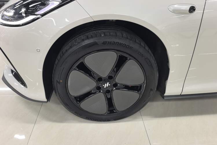 Used IM L6 2024 Max Extended-Range Version
