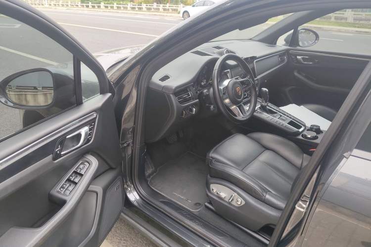 Used Porsche Macan 2018 Macan 2.0T Driver Seat