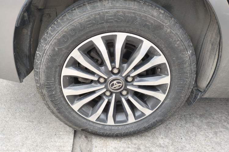 Used Toyota Corolla 2017 Revised Version 1.2T S-CVT GL