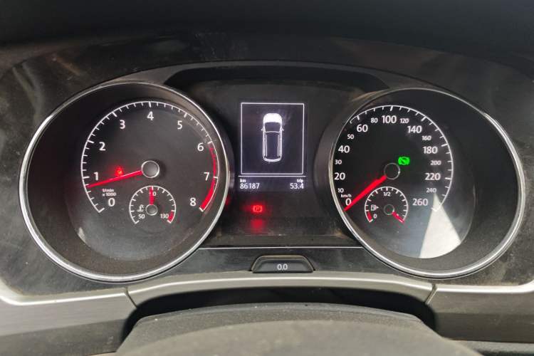 Used Volkswagen Touran 2016 Volkswagen Touran L 280TSI DSG Comfort Edition
