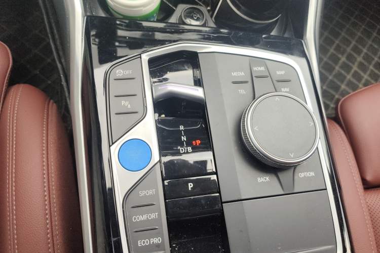 Used BMW i3 2024 eDrive 35 L
