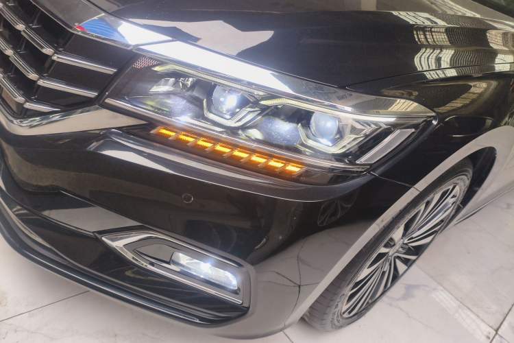 Used Volkswagen Passat 2019 330TSI Luxury Edition China V Standard