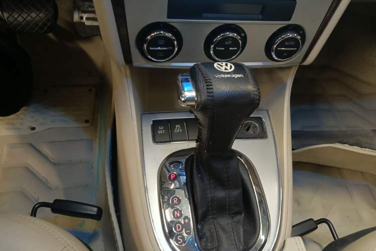 Used Volkswagen Lavida 2011 1.6L Automatic Premium Edition