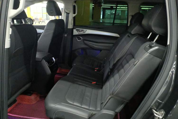 Used Volkswagen Talagon 2024 380TSI All-Wheel Drive Luxury Prestige Pro 7-Seater Interior 4