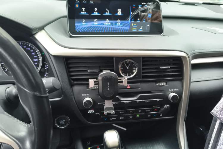 Used Lexus RX 2016 300 Two-Wheel Drive Elite Version China V Standard Audio And AC Panel