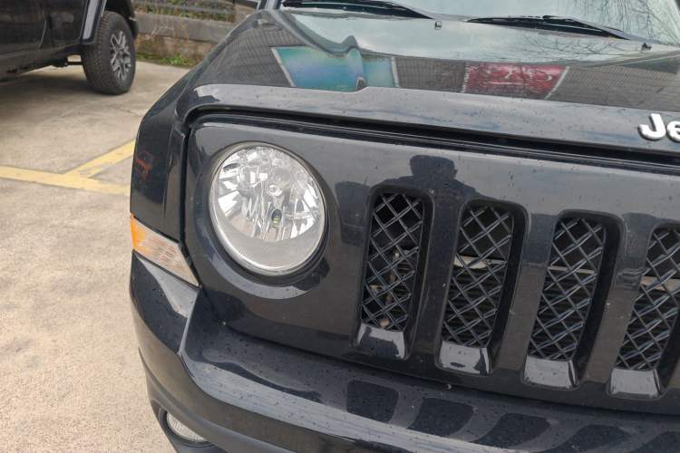 Used Jeep Patriot 2012 2.4 Sport Edition Right Front Headlight
