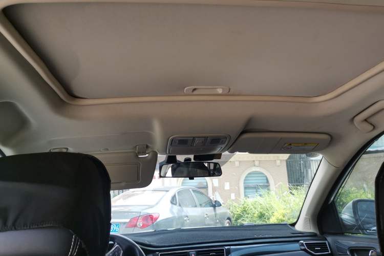 Used Dongfeng Fengon 580 2017 1.5T CVT Luxury Model
