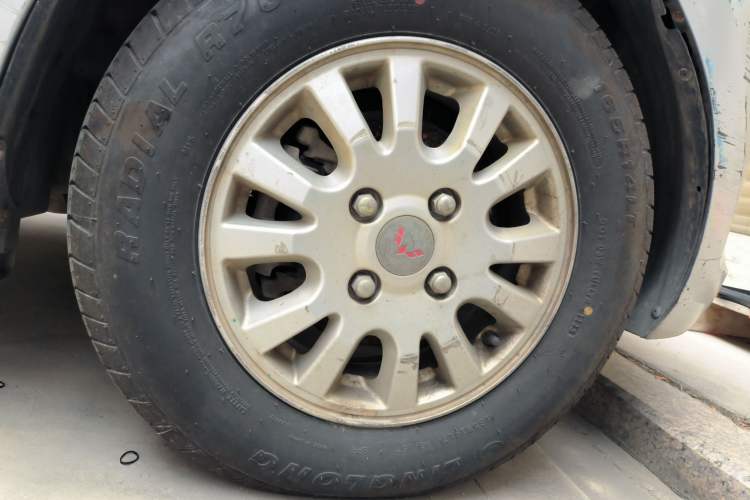 Used Wuling Rongguang V 2018 1.5L Standard Version
