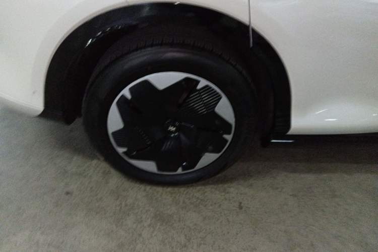 Used IM LS7 2023 77 kWh Urban Fit Rear-Wheel Drive
