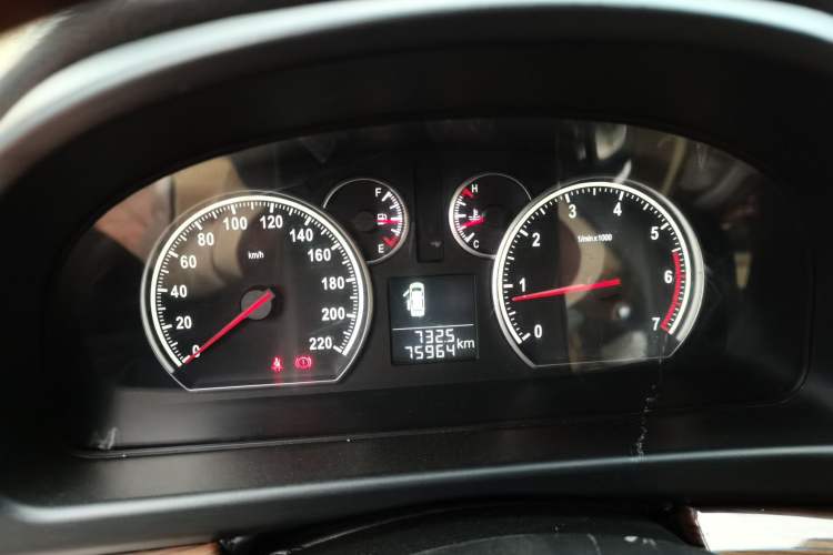 Used Jinbei Grace 2014 2.0L Luxury Short-Wheelbase 7-Seater 1TR
