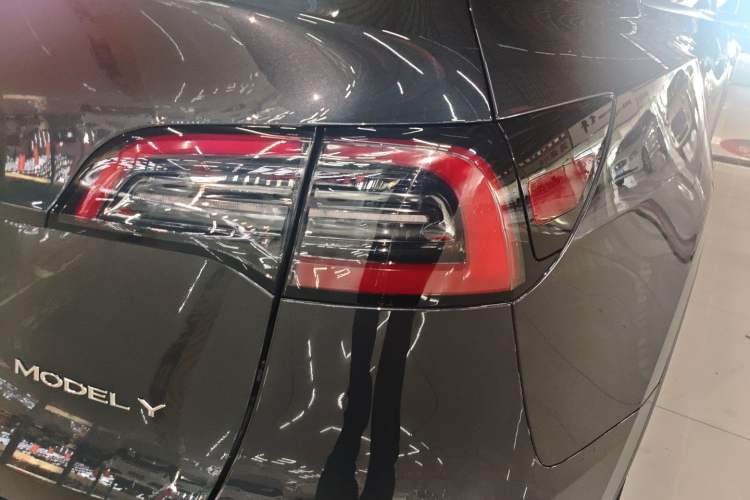 Used Tesla Model Y 2024 Rear-Wheel-Drive Version