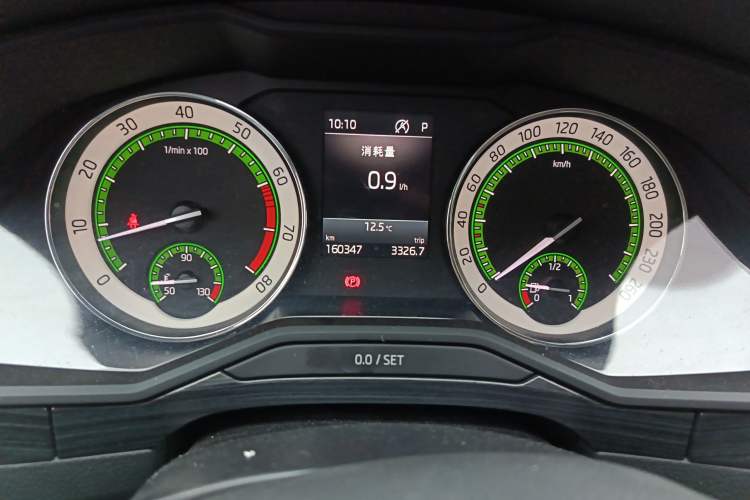 Used Skoda Superb 2018 TSI330 DSG Luxury Edition China V Standard Odometer Close Up