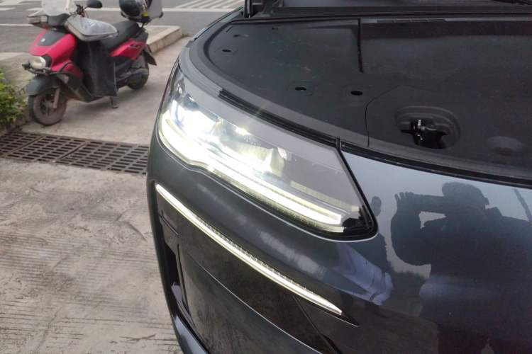 Used Denza N9 2025 Prestige Version