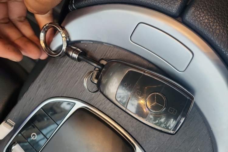 Used Mercedes-Benz C-Class 2019 C 180 L Fashion Model Vehicle Key
