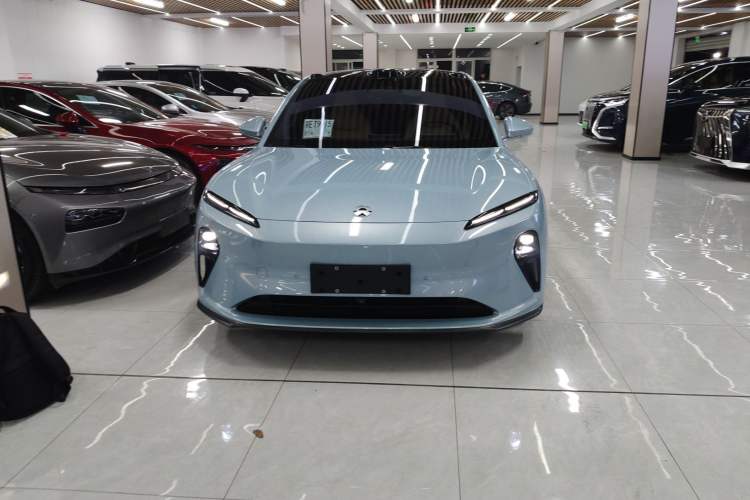 Used Nio ET5 2024 75 kWh Exterior 1