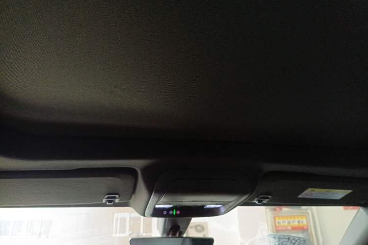 Used Cadillac XT4 2018 28T Two-Wheel Drive Leading Version
