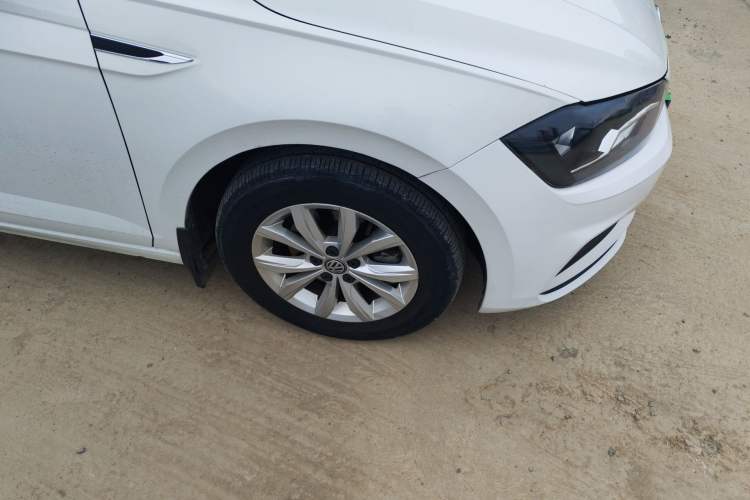 Used Volkswagen Polo 2019 Plus 1.5L Automatic Colorful Technology Edition Right Front Wheel Hub