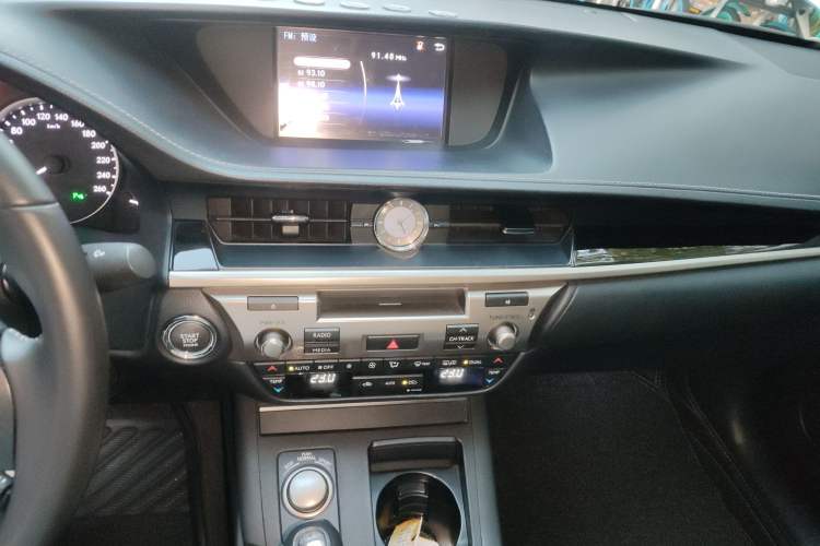 Used Lexus ES 2014 250 Elite Edition Audio And AC Panel