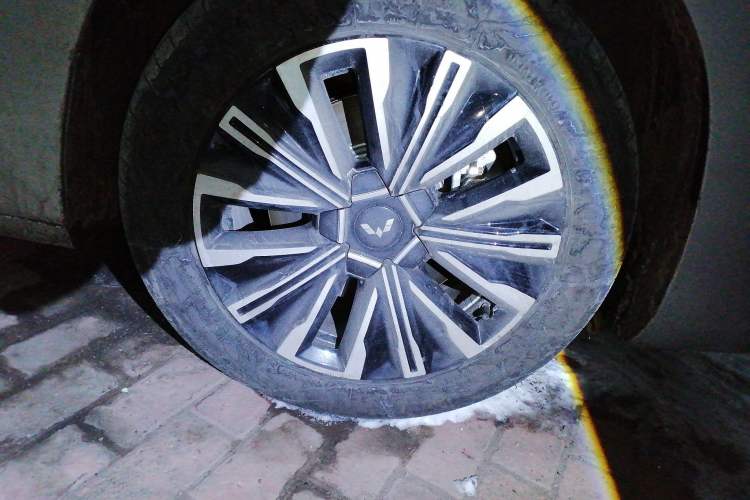 Used Wuling Wuling Starlight 730 2025 Model Plug-in Hybrid 125km Luxury Edition
