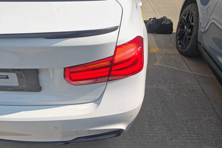 Used BMW 3 Series 2019 320i M Sport Package
