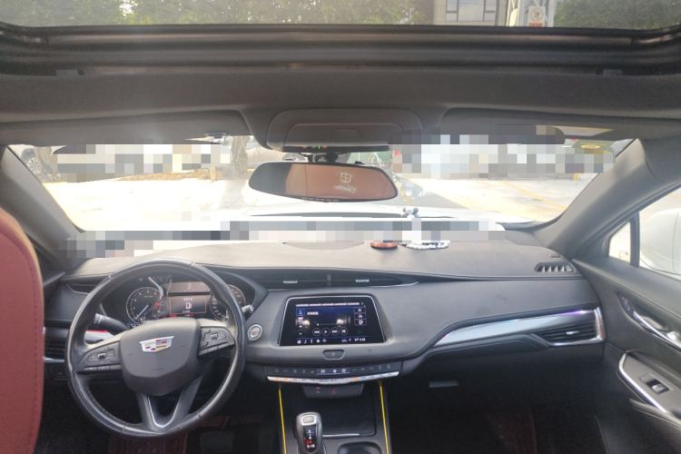 Used Cadillac XT4 2018 28T Two-Wheel Drive Tech Version