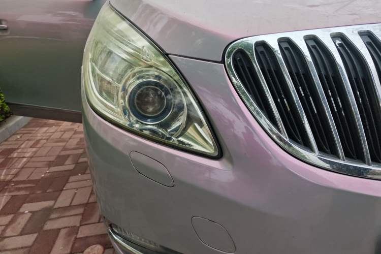 Used Buick GL8 2013 3.0L GT Luxury Business Haoya Edition Right Front Headlight