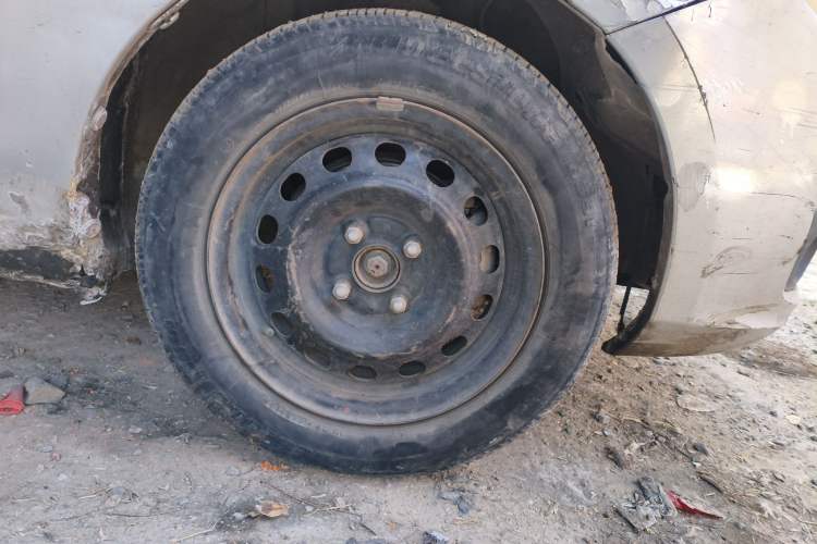 Used Changan Alsvin V3 2012 1.3L Manual Comfort Version China IV Standard