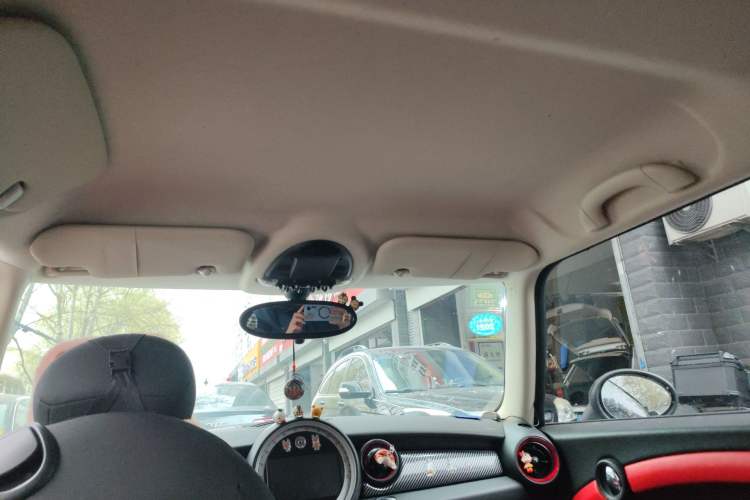 Used MINI 2011 1.6L ONE