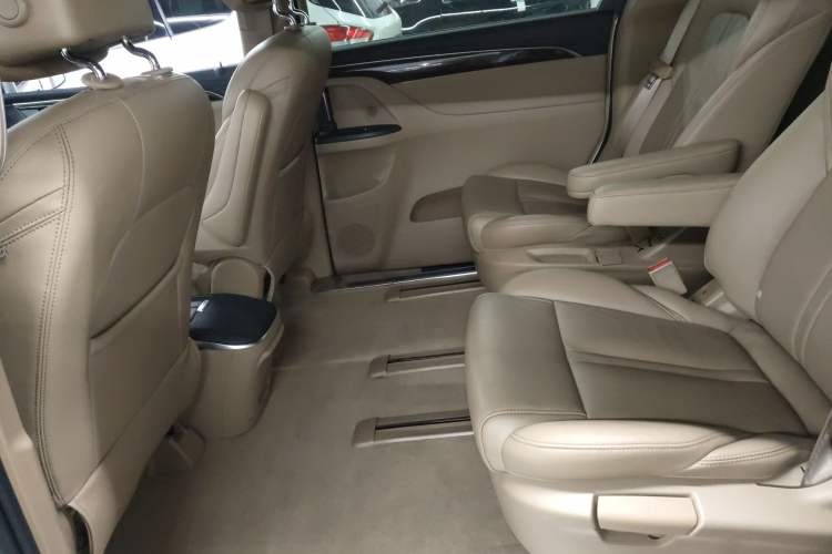 Used Buick GL8 2017 ES 28T Premium Version China V Standard