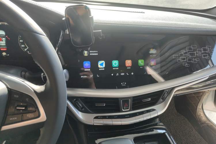 Used Geely Auto Emgrand GT New Energy 2018 1.5T PHEV Yao Ling Edition Audio And AC Panel