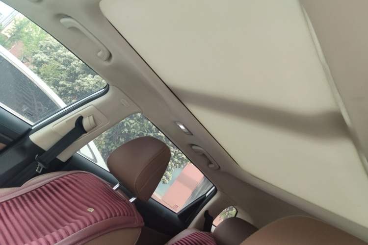 Used Geely Auto Emgrand X7 Sport 2016 1.8TD Automatic ZhiZun Version Headliner