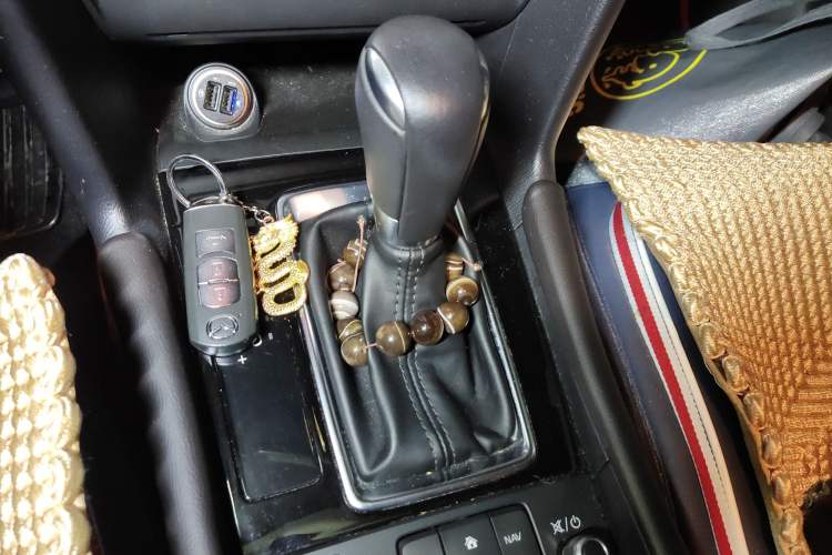 Used Mazda Mazda 3 Axela 2017 Sedan 2.0L Automatic Prestige Model China V Standard