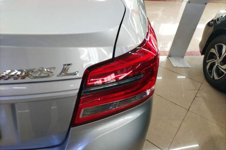 Used Toyota YARiS L Zhi Xiang 2019 1.5E CVT Dynamic Edition China VI compliant Right Rear Taillight