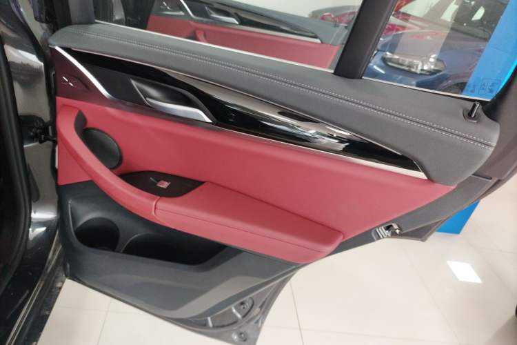 Used BMW X3 2023 xDrive25i M Sport Package
