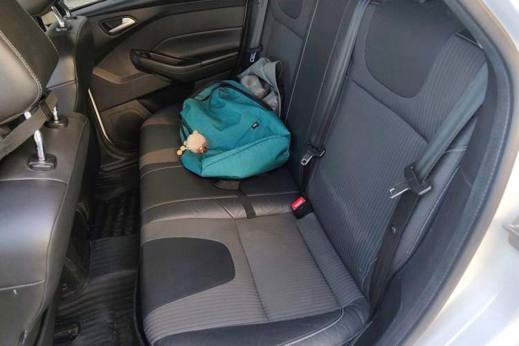 Used Ford Focus 2012 Hatchback 1.6L Automatic Fashion Edition