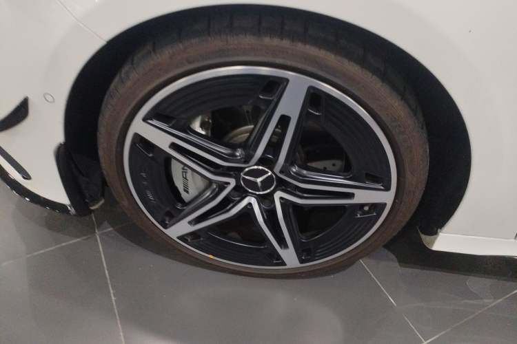 Used Mercedes-Benz A AMG 2024 Facelift AMG A 35 L 4MATIC
