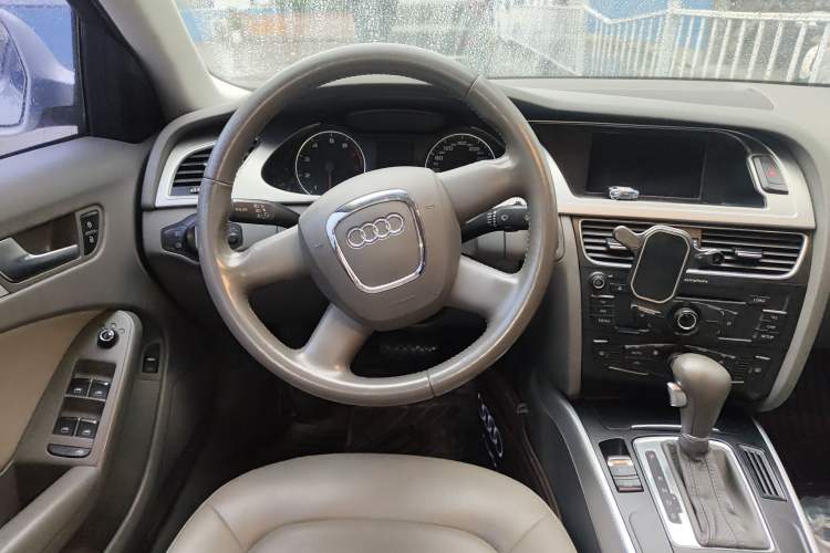 Used Audi A4L 2010 2.0 TFSI Standard Edition