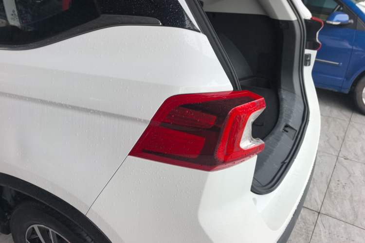 Used FORTHING T5 2021 1.6L Manual Comfort Model
