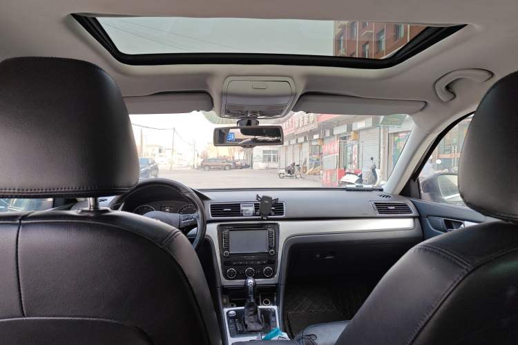 Used Volkswagen Passat 2014 1.8TSI DSG Prestige Edition